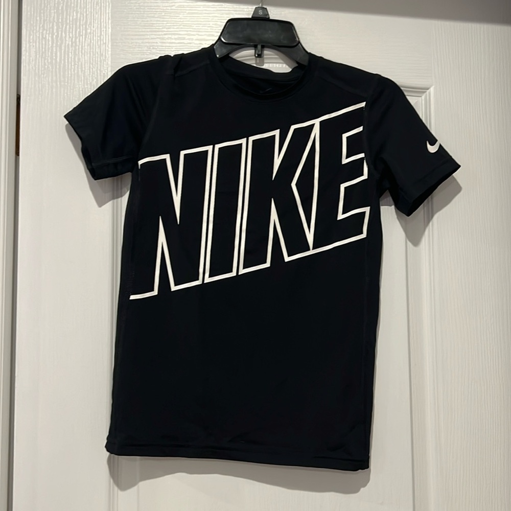 Boys Nike dri fit shirt